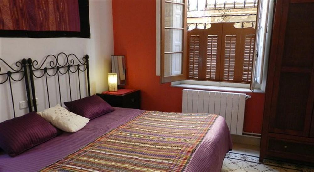 Villa Alicia Guest House Málaga Exterior foto A guest room at the hotel